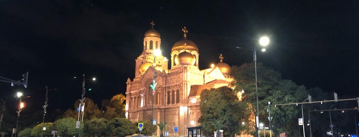 площад "Св. св. Кирил и Методий" is one of Варна.