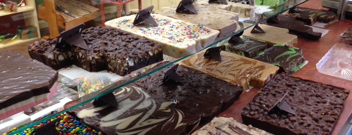 Suzi's Sweet Shoppe is one of Restaurants to try.