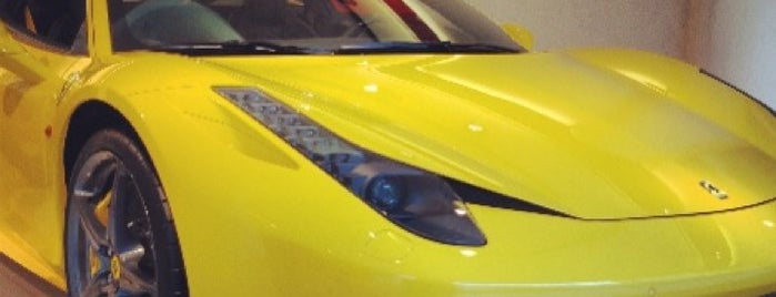 Ferrari / Maserati is one of Tempat yang Disimpan Антон.