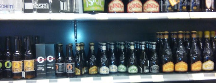 Goodwine Beer Section is one of Крафтовое пиво в Киеве.