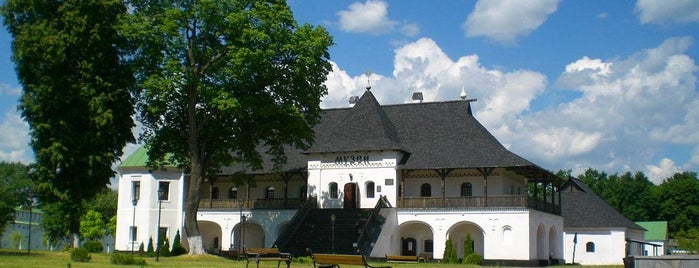 Новгород-Сіверський музей-заповідник “Слово о полку Ігоревім” is one of Museums.