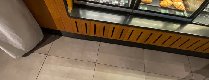 Starbucks is one of بانوير للدراجات الهوائية ( السبعين )’s Liked Places.