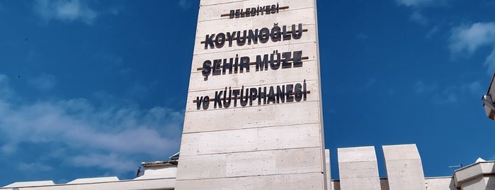 Koyunoğlu Müze ve Kütüphanesi is one of Museums.