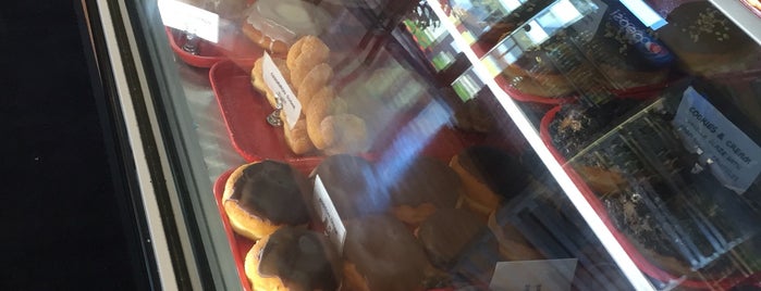 Daddy's Donuts is one of Gespeicherte Orte von Christopher.