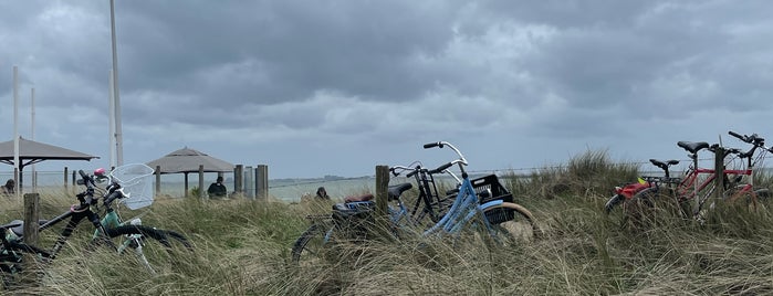 Strand Vlissingen is one of Cadzand.