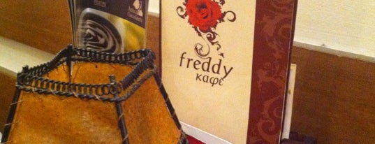 Freddy is one of Lieux sauvegardés par Nondas.