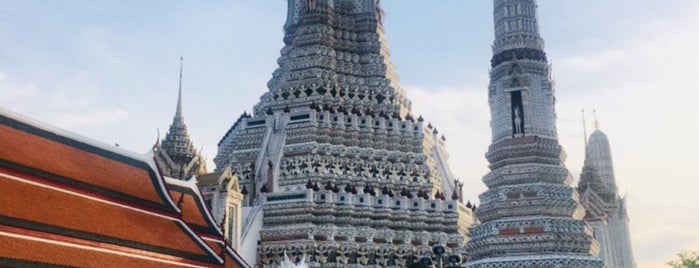 Wat Arun Prang is one of Carolina : понравившиеся места.