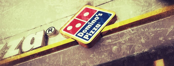 Domino's Pizza is one of Locais curtidos por Vaήs 😉.