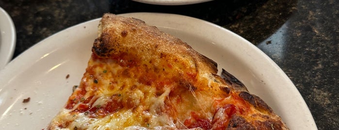 Piesano's Stone Fired Pizza is one of Ocala and Gainsville.