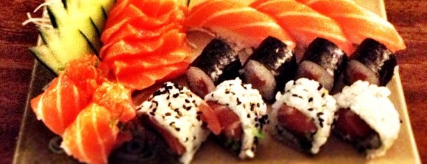 D'Boa - Sushi is one of Lugares que adoro !.