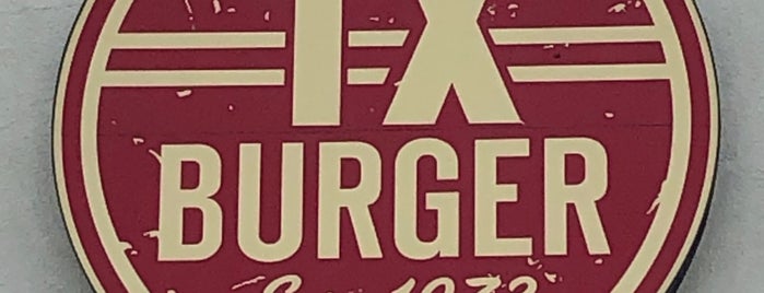 Texas Burger is one of Lieux qui ont plu à Bobby.