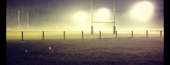 Hindú Club Rugby is one of MIS LUGARES HABITUALES.