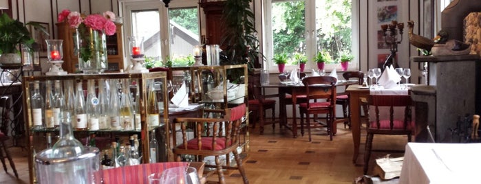Landhaus Nikolay is one of Die besten Restaurants im Ruhrgebiet 2012/13.