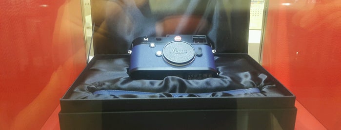 Leica is one of Gary : понравившиеся места.