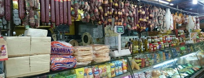 Mercado Central is one of [To-do] Argentina.