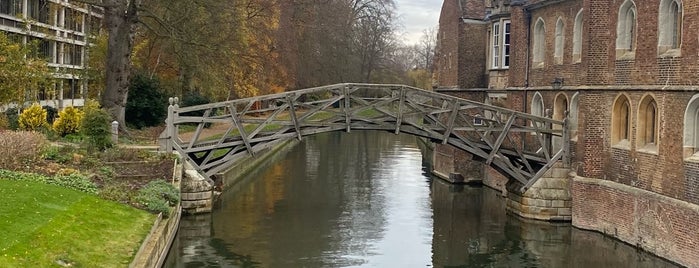 River Cam is one of Cambridge.
