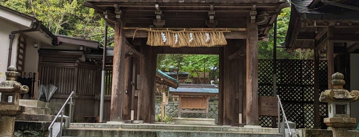 Shikaumi Shrine is one of 別表神社二.