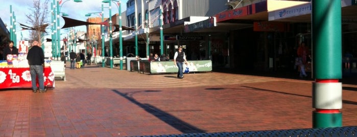 The Mall is one of Orte, die Darren gefallen.