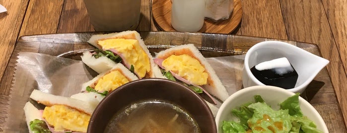 喫茶 カトレア is one of 定食、食堂、海鮮、魚介.