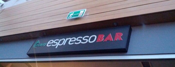 Easy Espresso Bar is one of Oksana'nın Beğendiği Mekanlar.