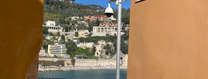 Plage de Villefranche-sur-Mer is one of Lieux qui ont plu à Kyo.