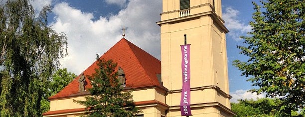 Hoffnungskirche is one of Lugares favoritos de Timmy.