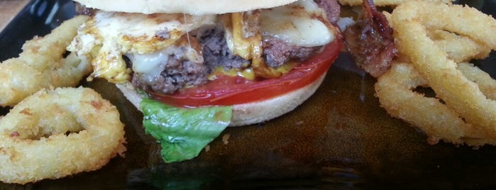 California Burgers is one of Playas Coclé Pma Oeste.