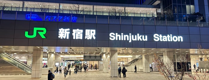 JR 新南改札 is one of 新宿駅.