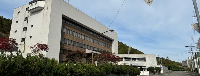 Yubari City Hall is one of 【全市区町村制覇用】北海道　市区町村リスト.