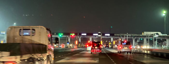 Niiza Toll Gate is one of 関越自動車道.