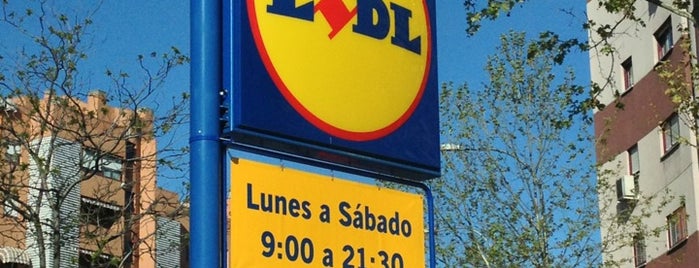 Lidl is one of Locais curtidos por Jonatán.