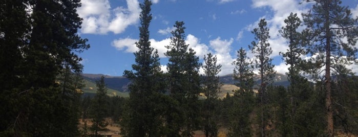 Mt Evans Wilderness is one of Orte, die Zach gefallen.