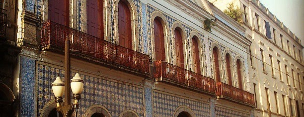 Casa da Frontaria Azulejada is one of Tempat yang Disukai Daniele.
