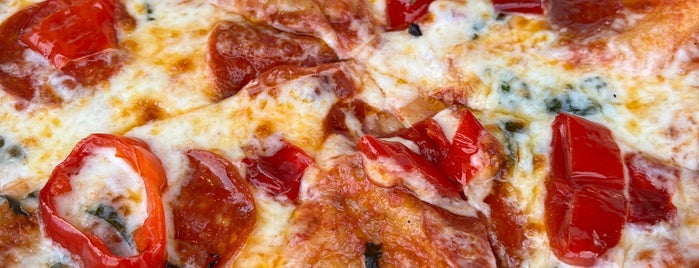 Mod Pizza is one of Cinci Food.