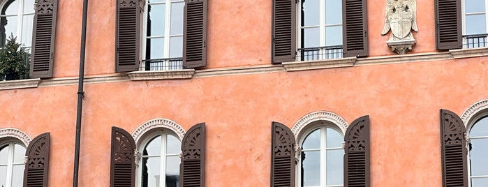Statua di Dante Alighieri is one of Verona May 2022.