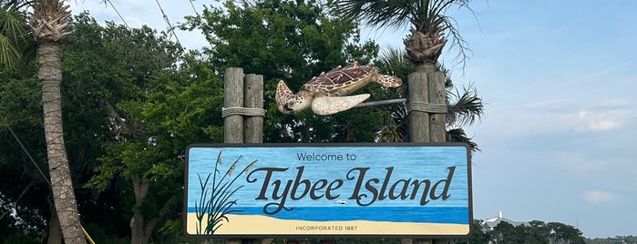 Tybee Island Welcome Sign is one of Mama’s 60th Birthday in Savannah.