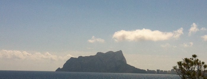 Cala El Baladrar is one of Locais curtidos por Mario.