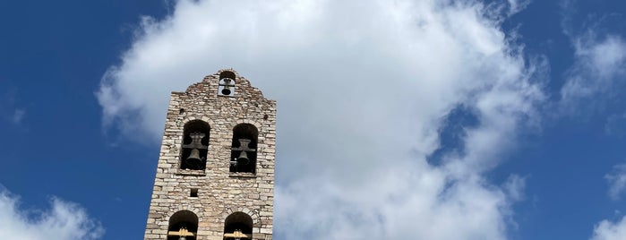 Castellar de n'Hug is one of Pueblos y lugares.