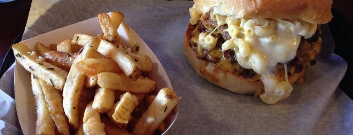 Mamo Burger Bar is one of Out of State To Do.