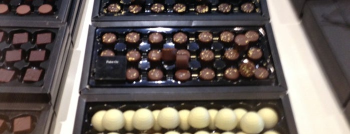 Pierre Marcolini is one of Locais curtidos por Alix.