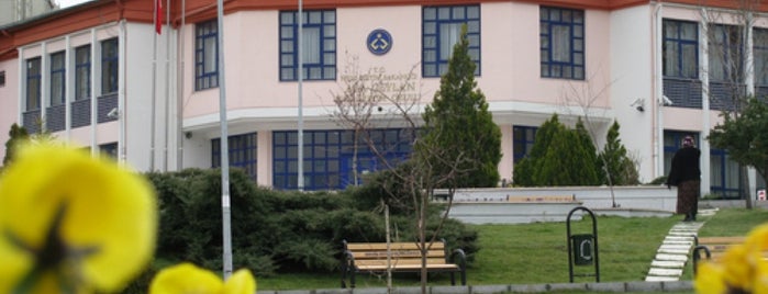 Ağa Ceylan İlkokulu is one of Tempat yang Disukai Gülin.