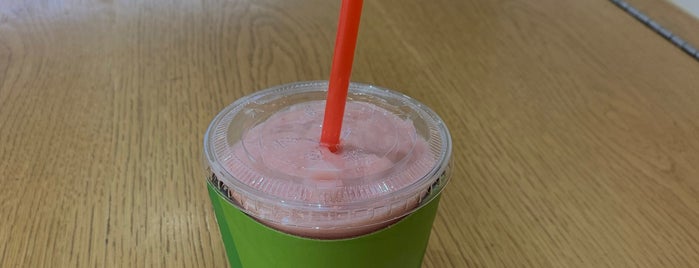 Smoothie King is one of The 11 Best Places for Smoothies in Seoul.