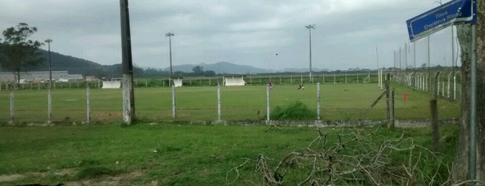 Campo Municipal de Futebol de Pedra de Amolar is one of Lugares em Ilhota.