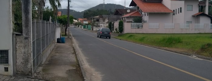 Rua Antônio Batista Curbani is one of Lugares em Ilhota.