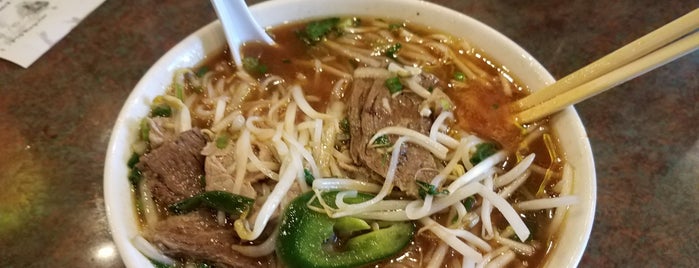 Pho Que Huong is one of Vacation joints.