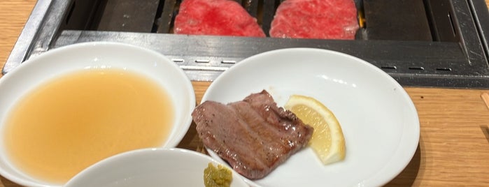 Beef Kitchen is one of 横浜のお酒.