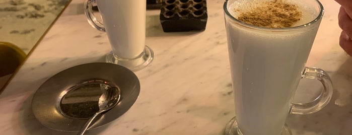 Coffee House is one of Discover Kadıköy.