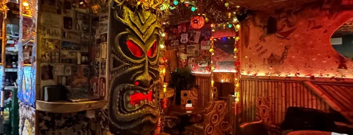 Tiki Taky Bar is one of Boho bars.