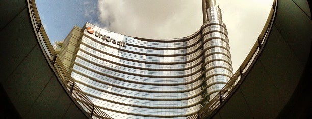 Piazza Gae Aulenti is one of Milano.