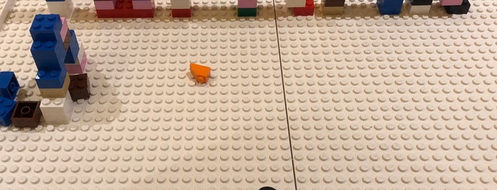 Lego Store is one of Baris : понравившиеся места.